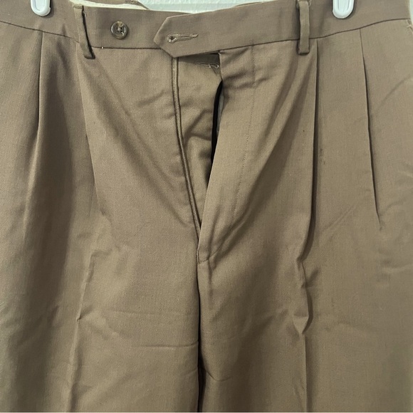 Chaps Men’s 100% Wool Brown Pleated Dress Pants - Size 34x32 Cuff Hems EUC - Picture 2 of 4